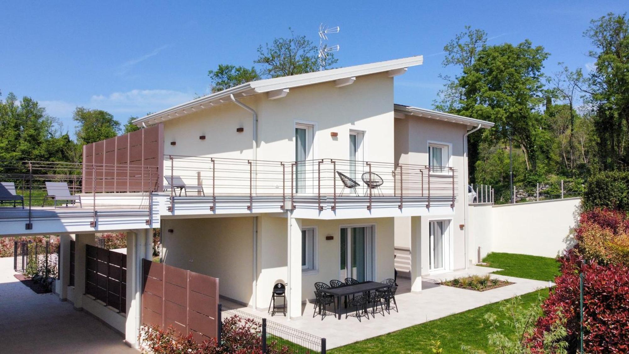 Luxury Villas Gardenia With Private Pool Padenghe sul Garda Kültér fotó