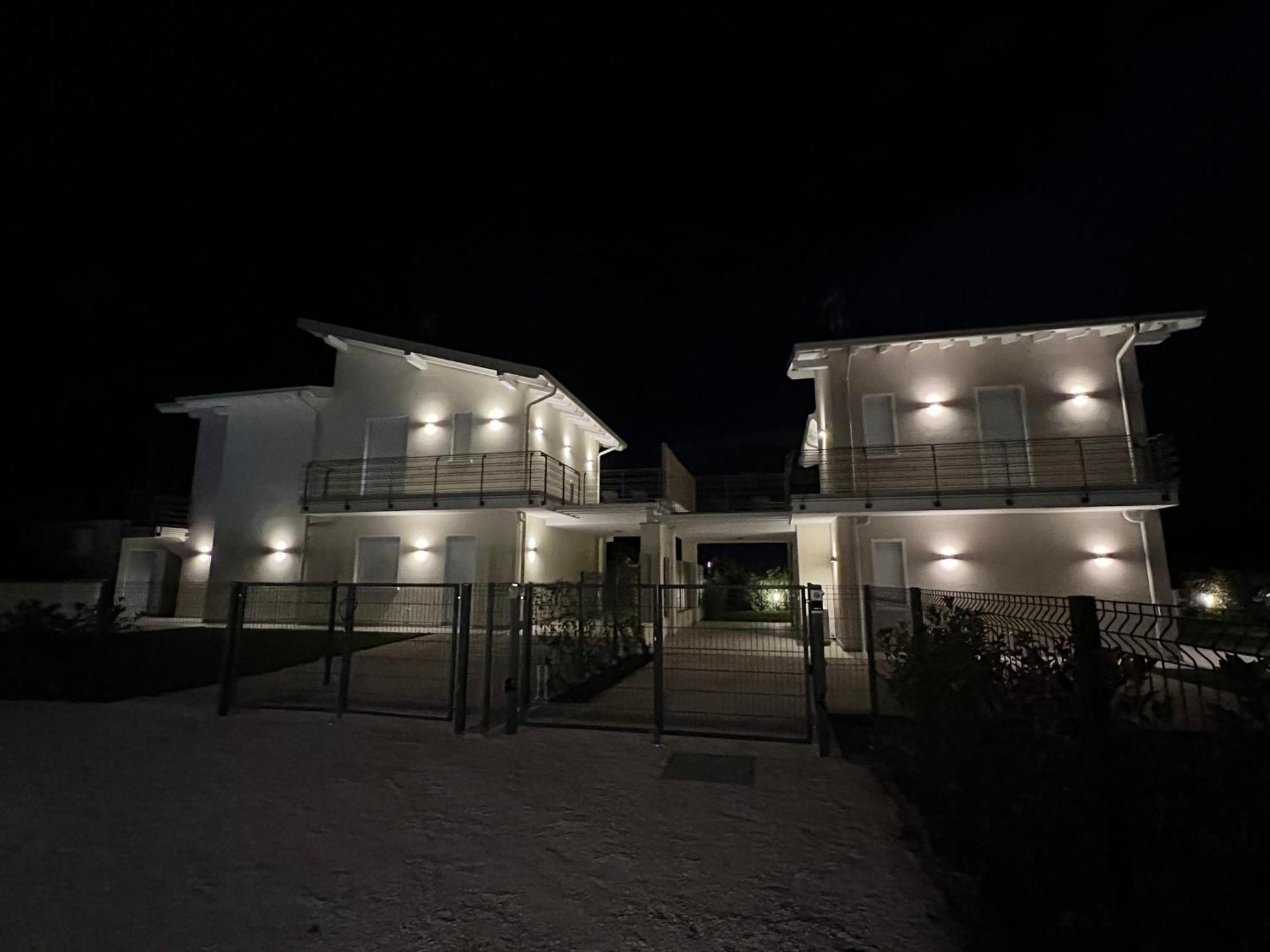 Luxury Villas Gardenia With Private Pool Padenghe sul Garda Kültér fotó